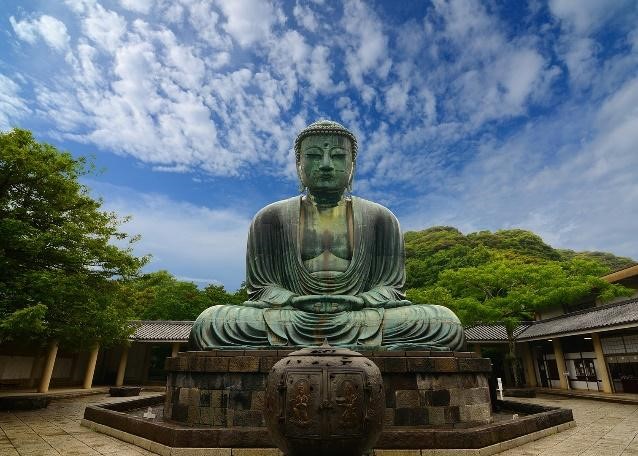 Рис. 1. Великий Будда Камакура. Япония