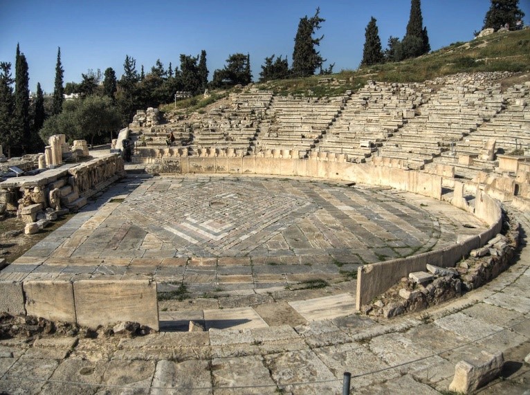 Рис. 6. Театр Диониса в Греции, сохранившийся до наших дней